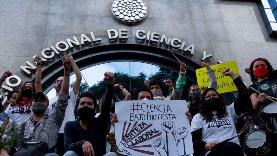 Por quinta ocasión, el Conacyt modificó el Reglamento del Sistema Nacional de Investigadores, sin tomar en cuenta  ala comunidad científica.