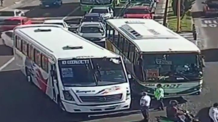 VIDEO | Microbusero en la México-Pachuca desacata y arrolla a policías