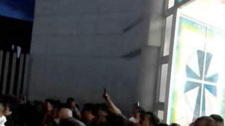 VIDEO | Por violencia de género y homofobia quieren correr a párroco de Zapotlán