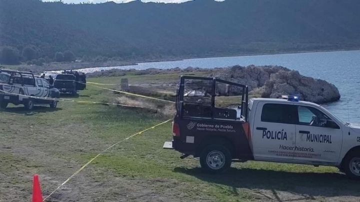 Tragedia en laguna de Puebla: hija resbala, papás tratan de rescatarla y mueren