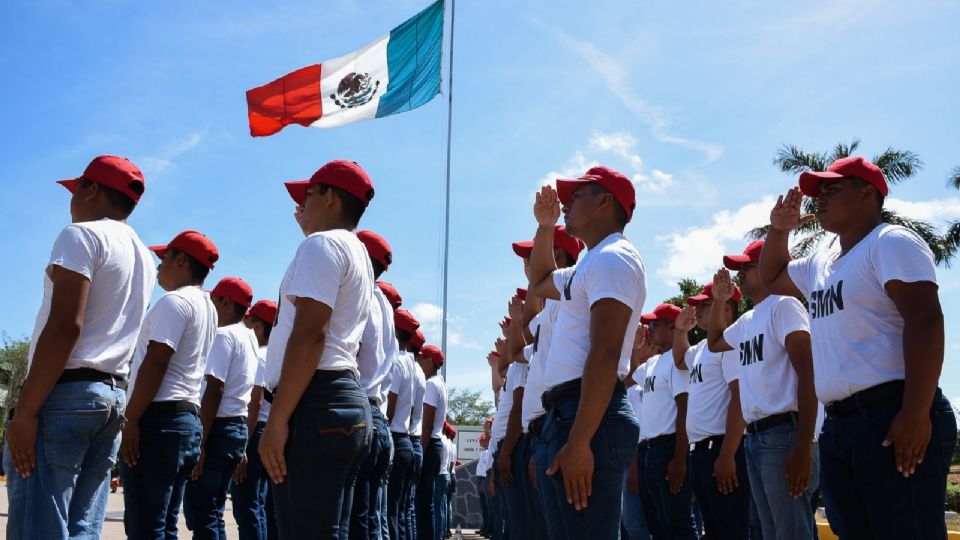 Los diputados de Morena decidieron aplazar la discusión de la reforma que obligaría a las mujeres mexicanas a realizar el servicio militar nacional