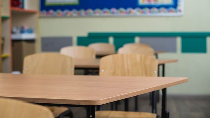 Maestra encargó de tarea a alumnos muestra de semen y ahora la indagan