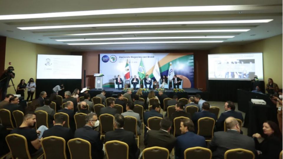 Aspecto de el Panel Haciendo Negocios con Brasil, organizado por la Cámara México Brasil (CAMEBRA).