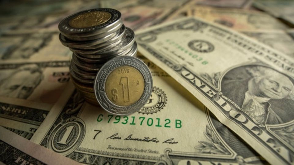 Sufre peso ante el dólar por conflicto de EU con China