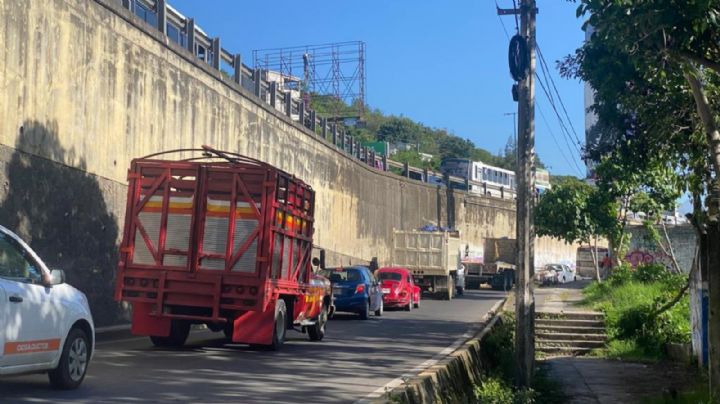 Policías y grueros nos roban, acusan transportistas en Xalapa