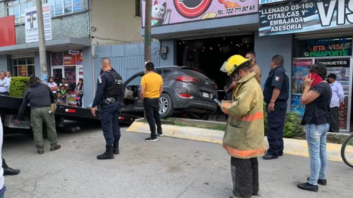 Conductor ebrio atropella a cliente de un Banorte en Tizayuca