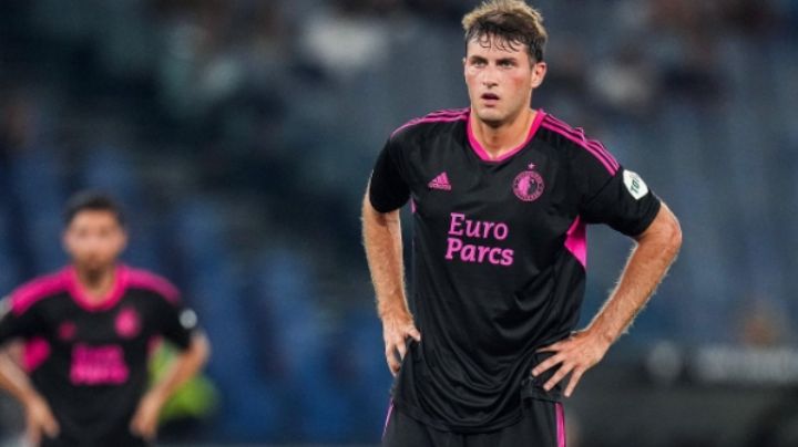 Así es el sorprendente y humilde auto de Santiago Giménez mientras es goleador del Feyenoord