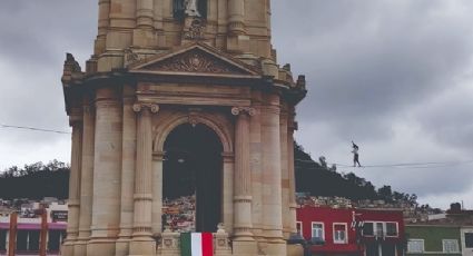 VIDEO | Caminata por las alturas para celebrar cumpleaños del Reloj de Pachuca