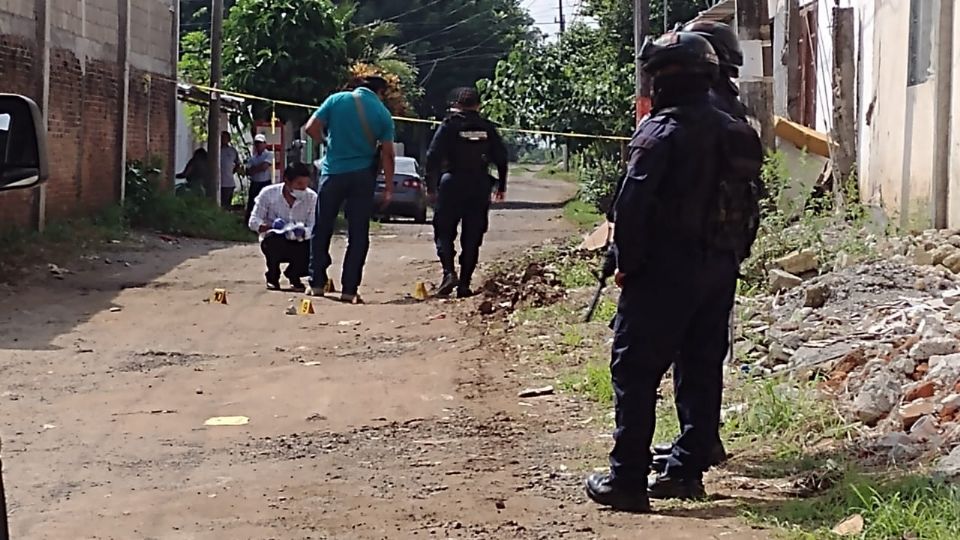 Tras balacera, se levantan indicios.