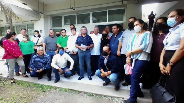 Catedráticos de Ingeniería UV se van a paro por mal estado de aulas