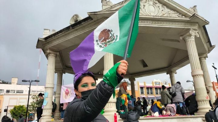 Primera ¡Aleeeeerta! para nuevo gobierno; pañuelos verdes se movilizan en Pachuca