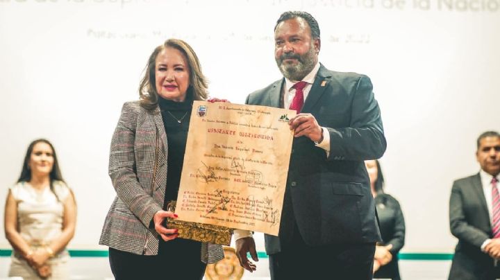 "Las mujeres libran una lucha constante", Yasmín Esquivel recibe llaves de Pátzcuaro