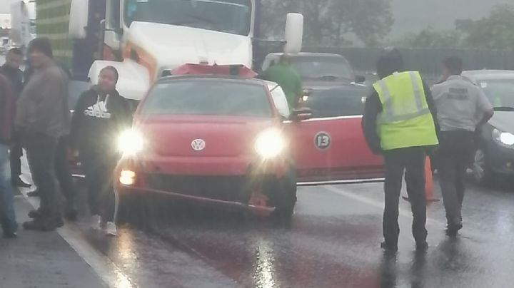 Muere mujer en accidente en carretera de Nogales; hay tres más heridos
