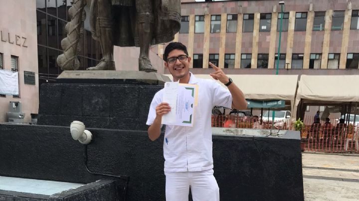 Jhonatan, enfermero de Veracruz que emigrará a Alemania por un mejor sueldo
