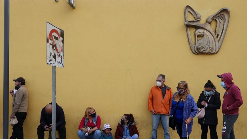 Al estar dados de alta ante el IMSS también tenemos derecho a recibir una pensión por retiro, incapacidad o enfermedad.