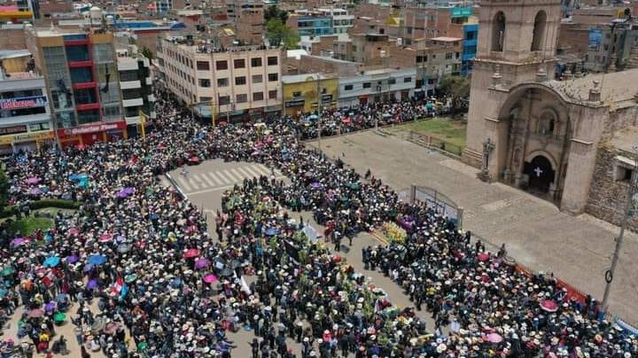 Protestas en Perú no cesan; sube a 49 número de muertos