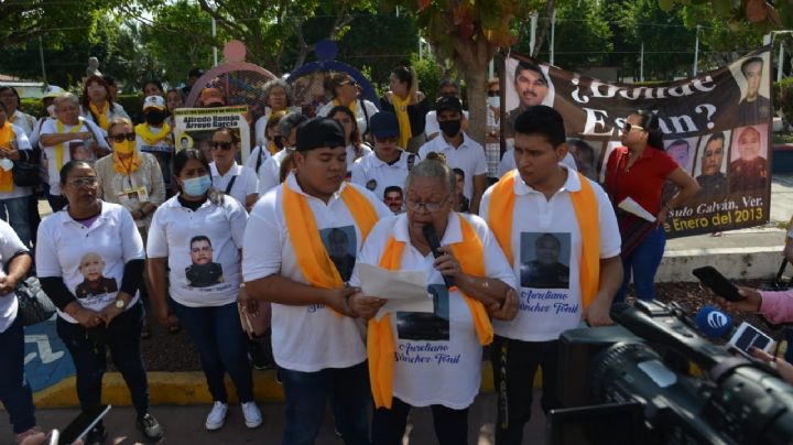 “Nos hacemos viejas y no hay justicia”: Madres de 8 policías desaparecidos en Veracruz