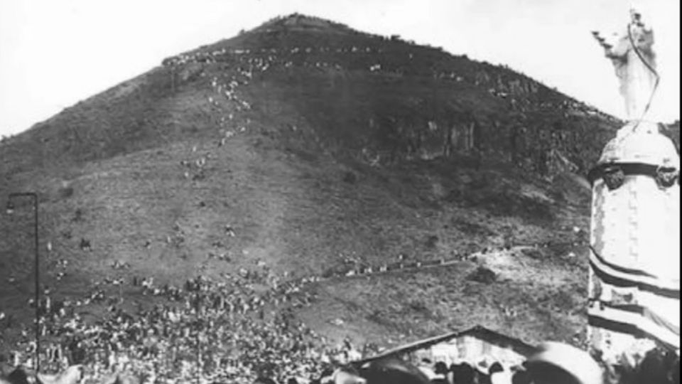 La primera piedra del primer monumento en honor a Cristo Rey fue colocada en 11 de enero de 1923.