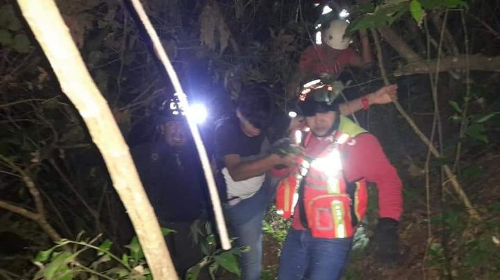 Rescatan a menor perdido en barranca de Metlac, en Veracruz