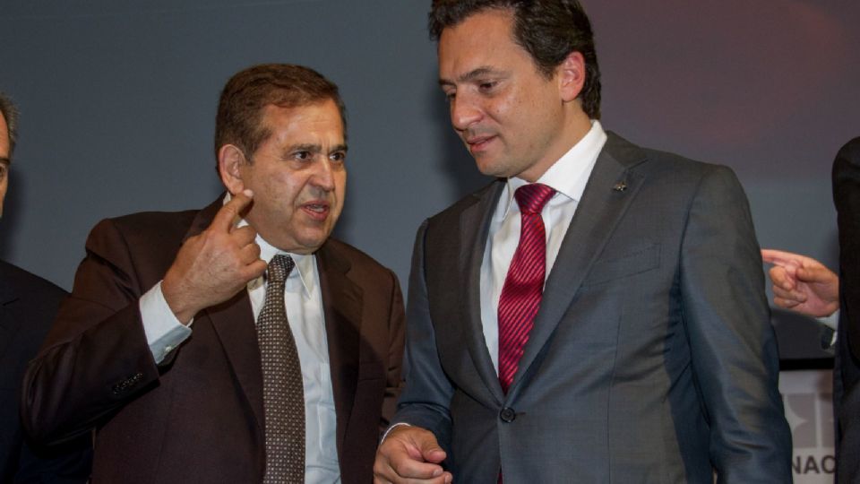 y Alonso Ancira, presidente de la empresa Altos Hornos de México, en 2013