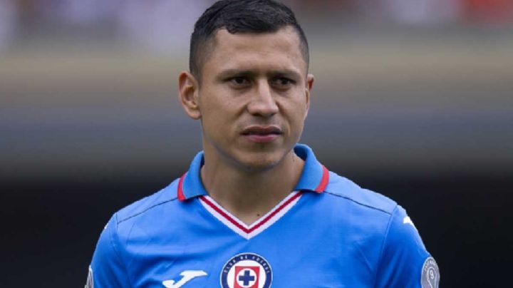 Cruz Azul no cumple castigo de el "Cata" y lo alinea de titular ante Necaxa