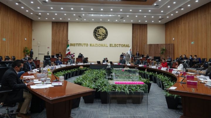 Va Por México va a la Corte contra Plan B electoral de AMLO