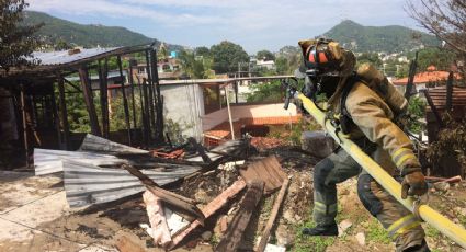 Se quema casa en Hidalgo con una persona al interior