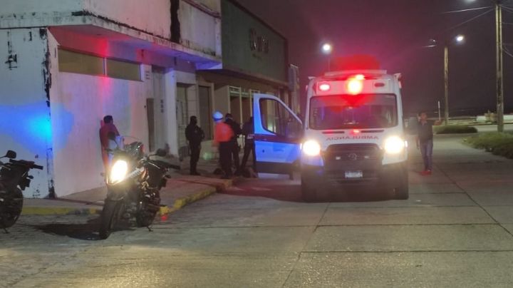 De 10 balazos, asesinan a hombre en malecón de Coatza