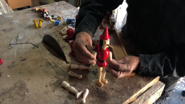 El Geppetto del Edomex: conoce al artesano que también da vida a sus Pinocho