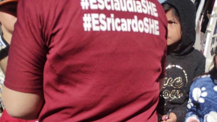 Reparten juguetes a nombre de #EsClaudia y es # EsRicardoShe