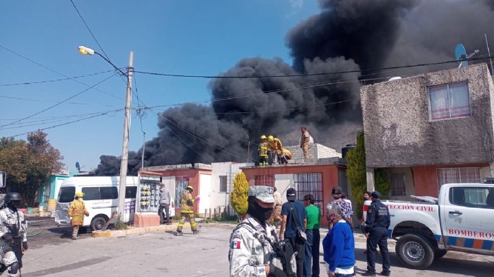 Se incendian casas en Huehuetoca; denuncian que en una almacenaban combustible