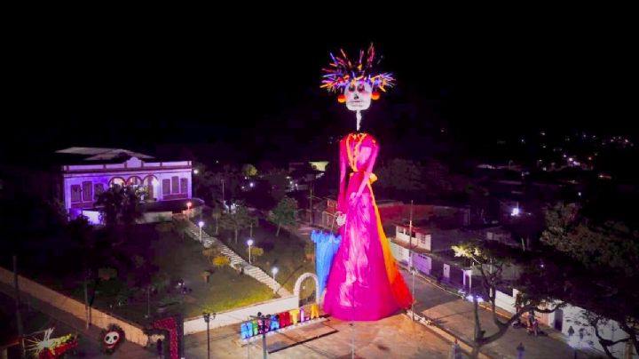 En este municipio de Veracruz se exhibe la catrina más grande de México