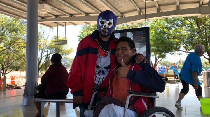 El Gato Negro: un luchador que terminó su carrera en una silla de ruedas