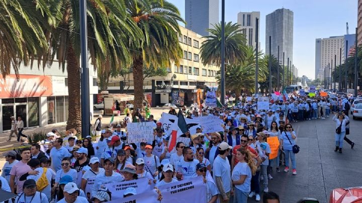 VIDEOS: Decenas de miles marchan en el país en defensa del Poder Judicial y de los fideicomisos