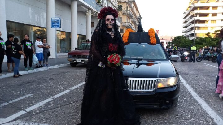 Así se vivió el desfile de catrinas 2023 en el puerto de Veracruz