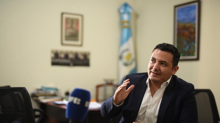 ¿Quién esta detrás de los "intentos golpistas" contra el presidente electo Bernardo Arévalo?