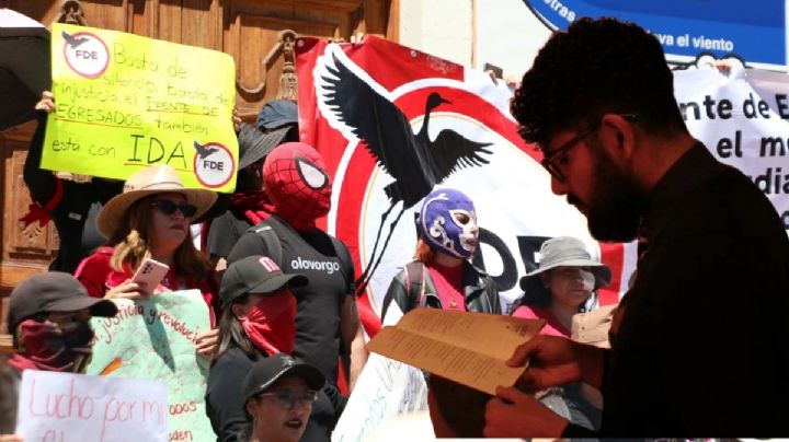 Poesía a favor del paro en el Instituto de Artes de la UAEH, recabarán fondos