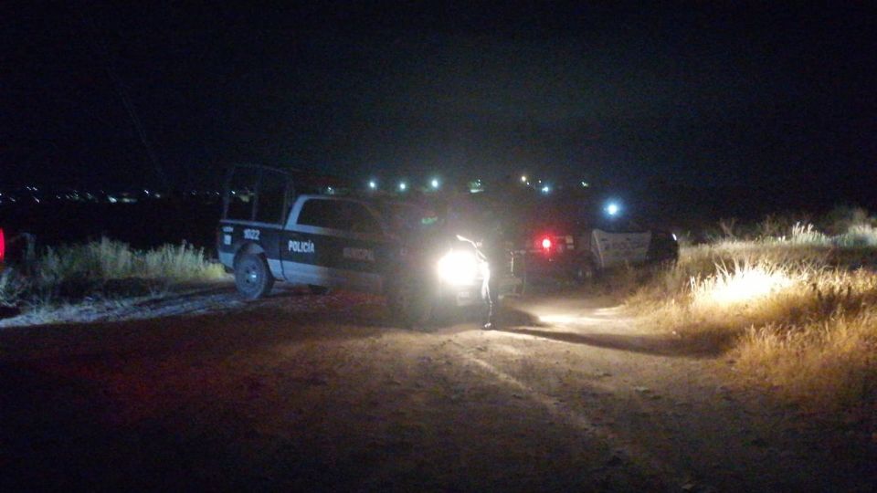 La camioneta quedó atravesada en la calle principal de Barranca de Venaderos.