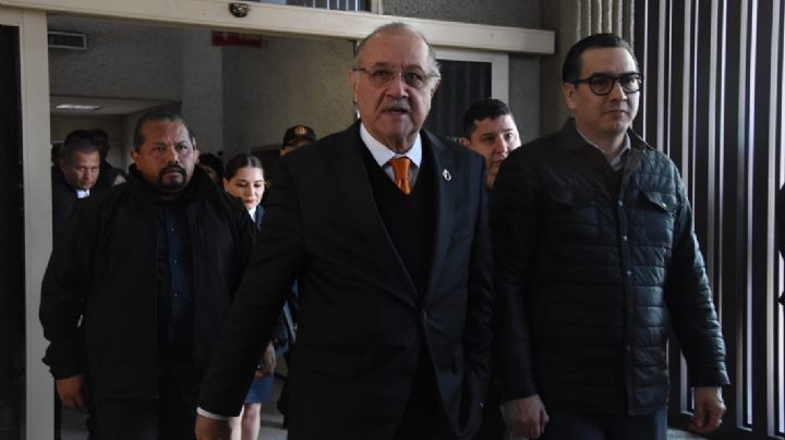 "Yo soy el gobernador interino": Navarro a diputados; sigue crisis política en NL