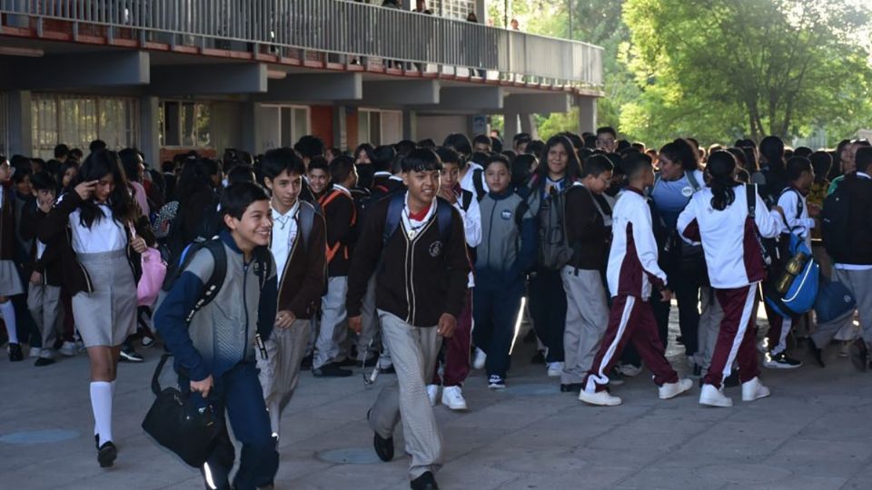 Los estudiantes de educación básica, regresarán a las aulas el próximo lunes 6 de noviembre, tras haber disfrutado de un megapuente.