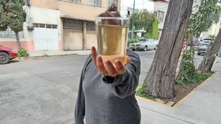 "Ahorita no ha faltado el agua, pero sale sucia", vecina de Iztacalco
