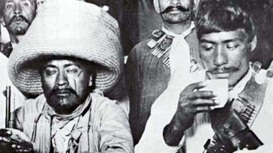 Atole de ciruela Emiliano Zapata.jpg