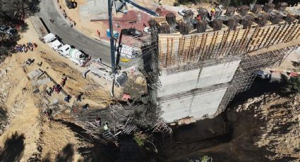 Colapsa andamio en obras de la Pachuca-Huejutla, hay lesionados y personas atrapadas