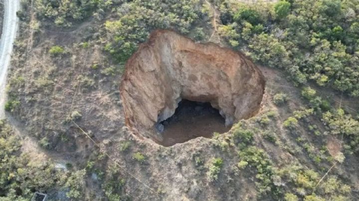 Alejandro Navarro señala a empresa minera por socavón gigante en Cristo Rey