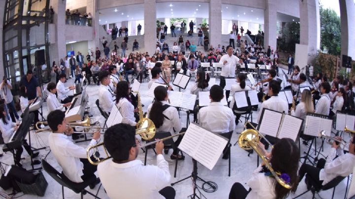 Orquesta Sinfónica Infantil y Juvenil da concierto en Congreso de Veracruz