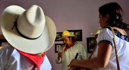 Alex, maestro “pitero”, una historia a ritmo de música tradicional zoque en Chiapas