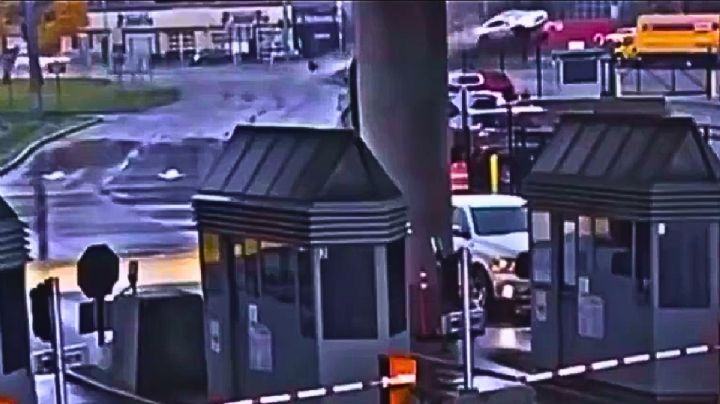 VIDEO | Así voló el coche bomba en la frontera entre Estados Unidos y Canadá