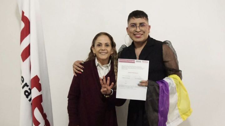 Betuky Camacho se registra como primer candidate no binarie en Puebla para diputade