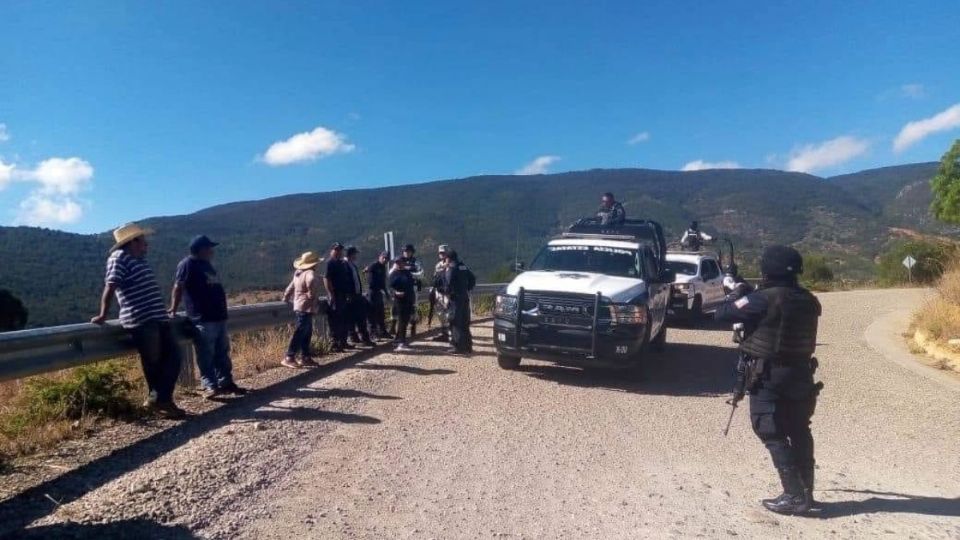 Se trata de Jesús Hernández Cariño, líder de Bienes Comunales de Tlaxiaco, por la emboscada que dejó 5 muertos en San Miguel El Grande, Oaxaca; el detenido es padre del secretario particular de Adelfo Regino Montes, titular del INPI