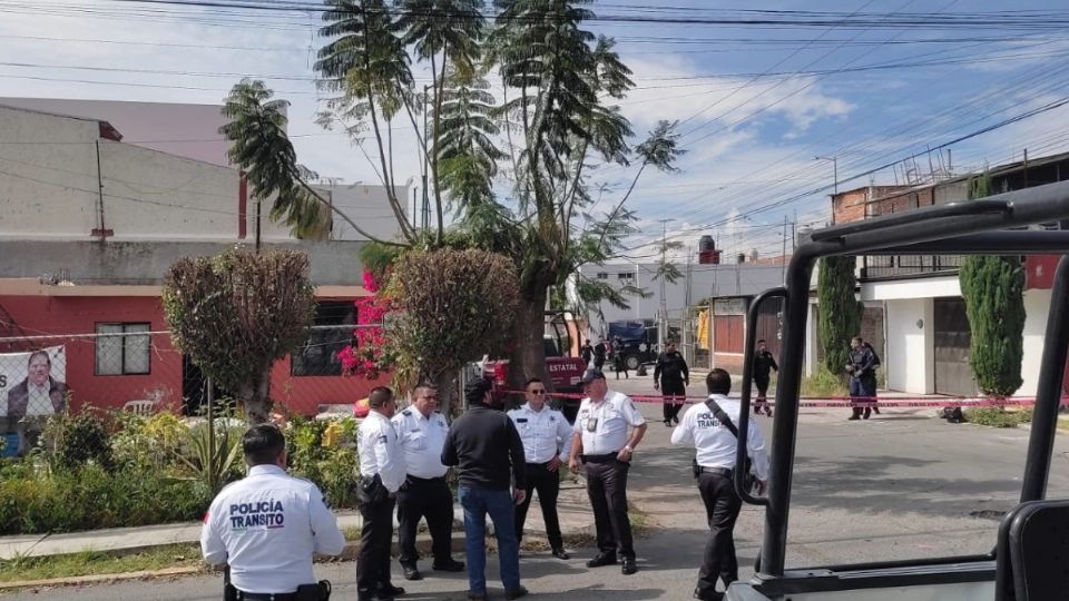 En la casa de seguridad había armas largas, cargadores, municiones, radios y chalecos tácticos, informó la Secretaría de Seguridad Pública